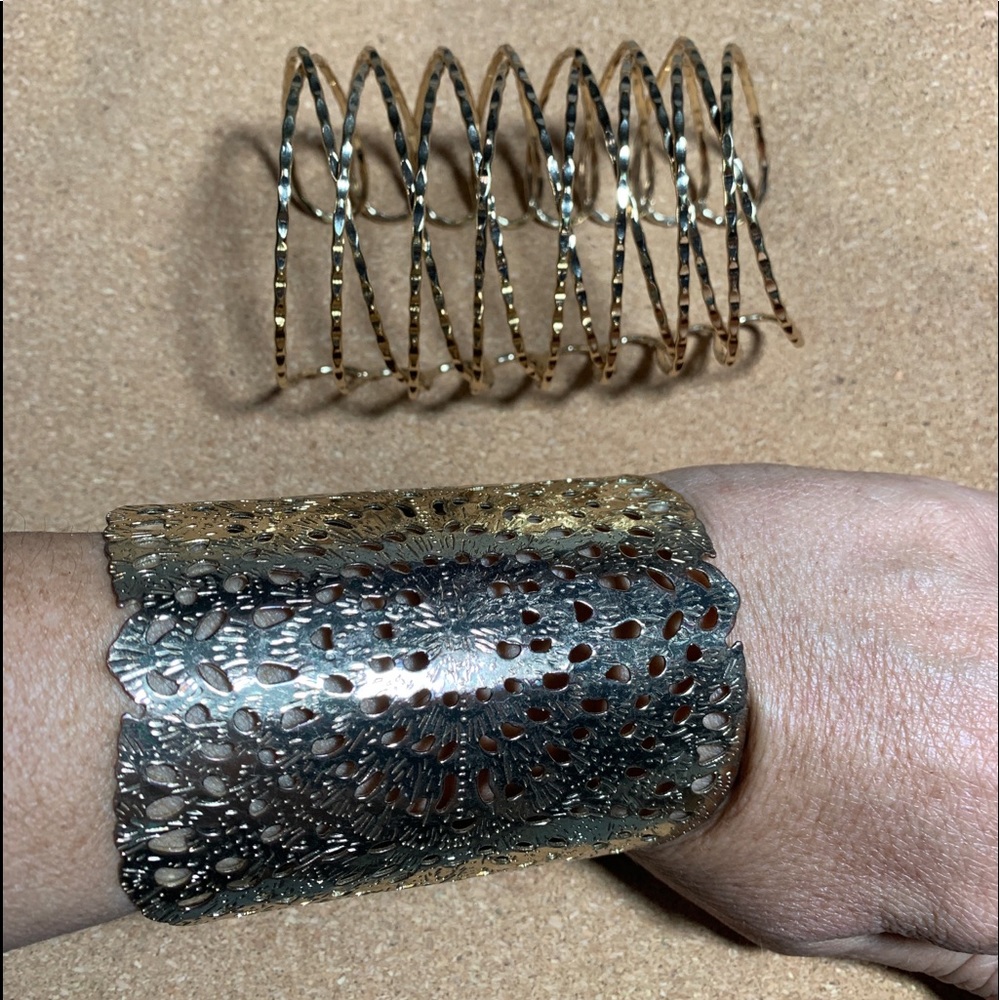 2 gold plated women’s cuff brackets
